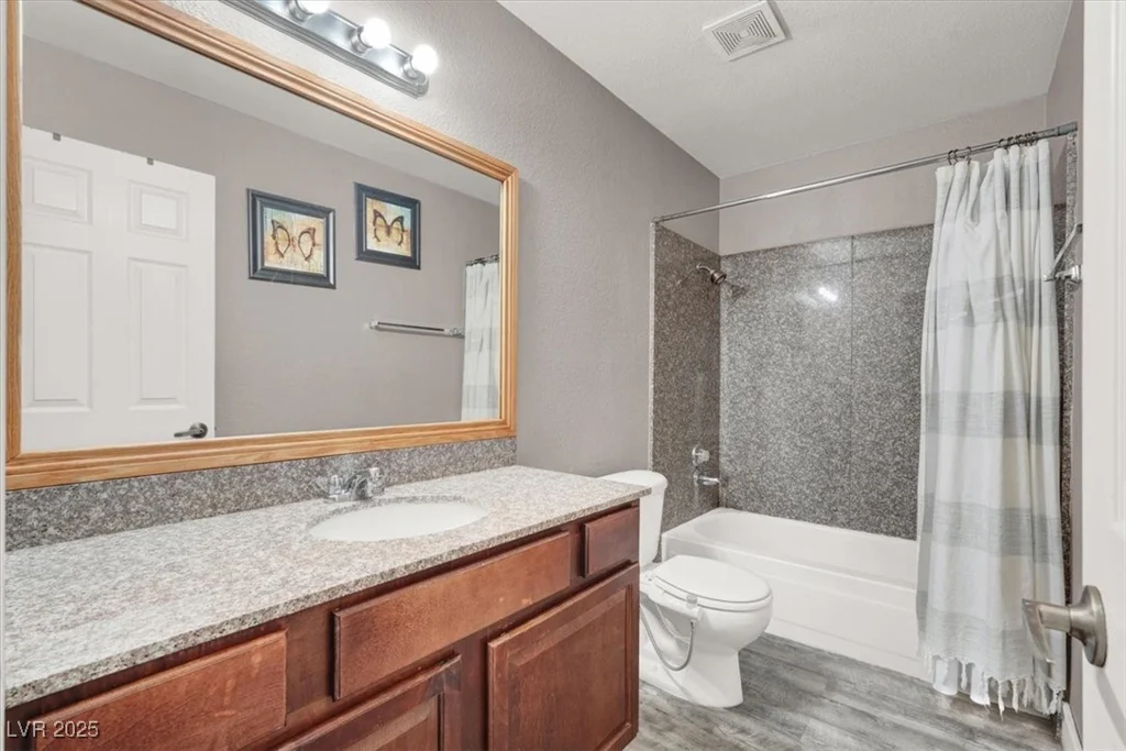 4400 Sandy River, Las Vegas, NV 89103