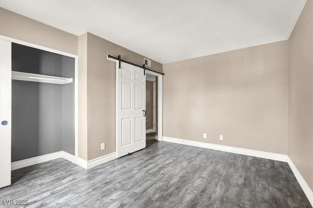 4400 Sandy River, Las Vegas, NV 89103