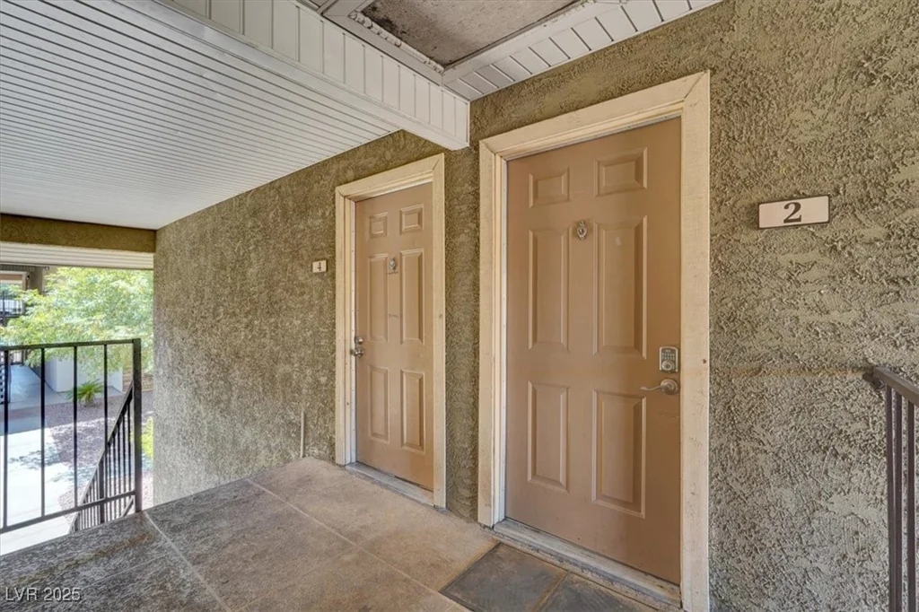4400 Sandy River, Las Vegas, NV 89103