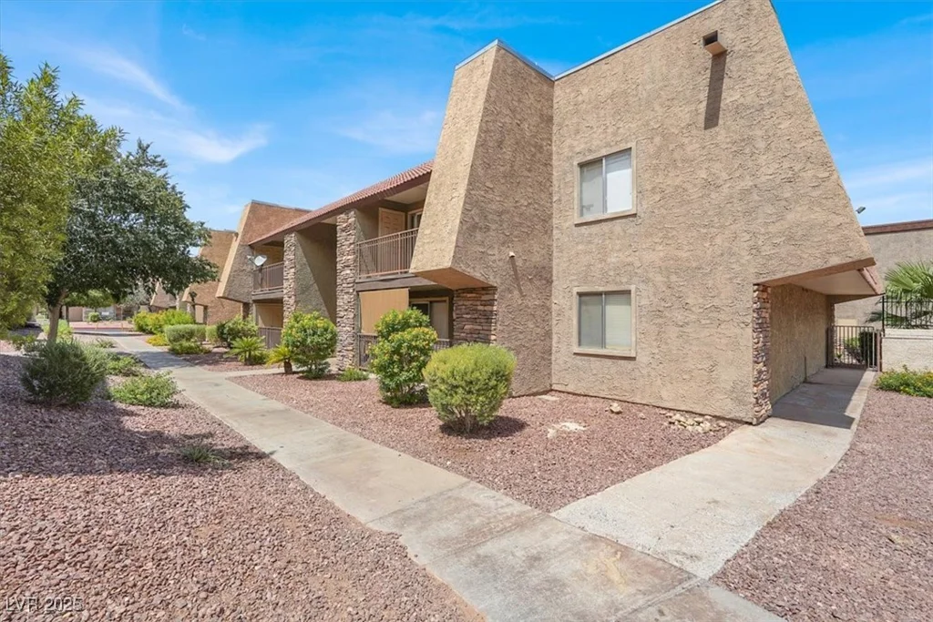 4400 Sandy River, Las Vegas, NV 89103