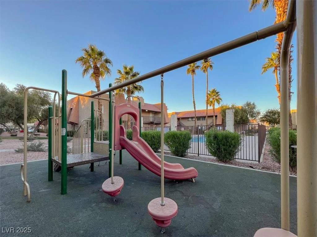 4400 Sandy River, Las Vegas, NV 89103