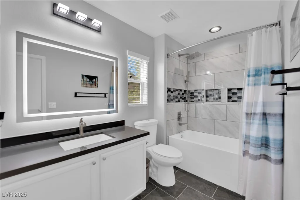 10529 Blanca Peak, Las Vegas, NV 89129