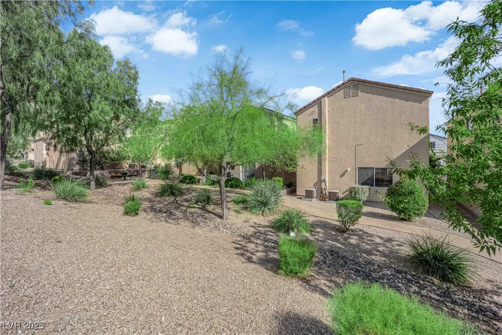 10529 Blanca Peak, Las Vegas, NV 89129