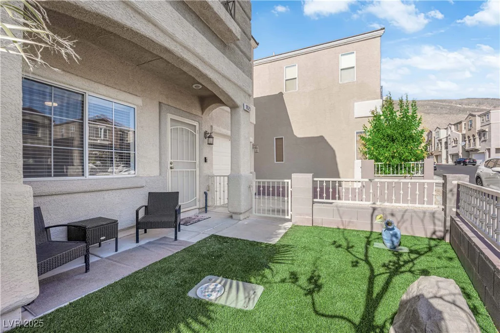10529 Blanca Peak, Las Vegas, NV 89129