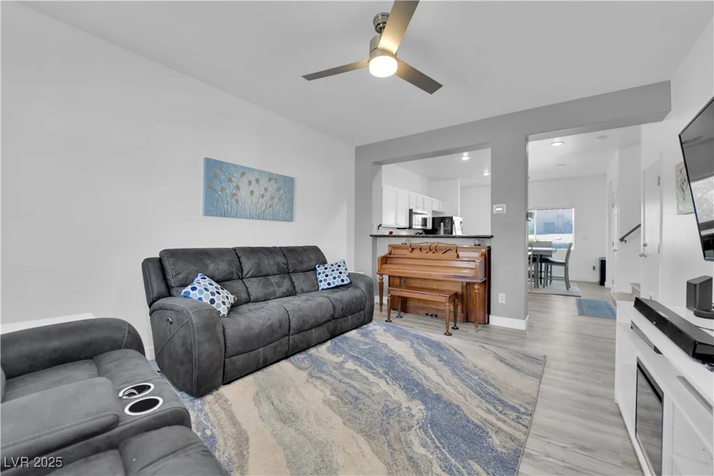 10529 Blanca Peak, Las Vegas, NV 89129