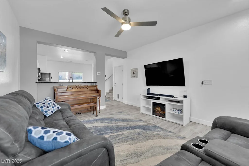 10529 Blanca Peak, Las Vegas, NV 89129