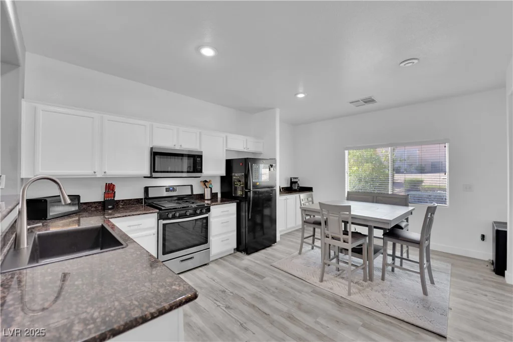 10529 Blanca Peak, Las Vegas, NV 89129