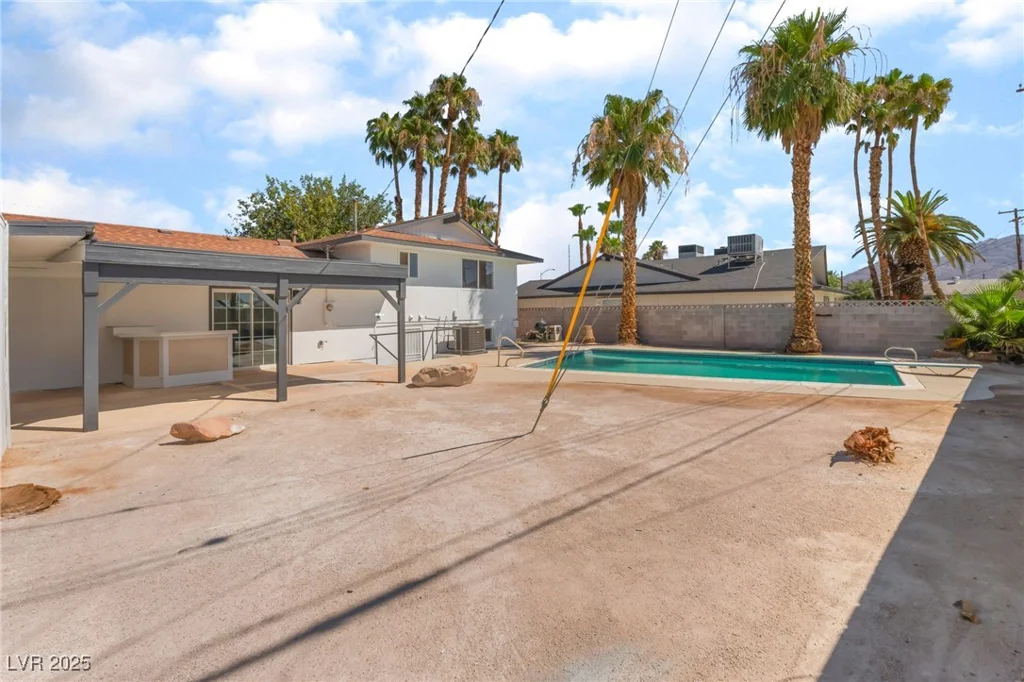 5201 Champions, Las Vegas, NV 89142