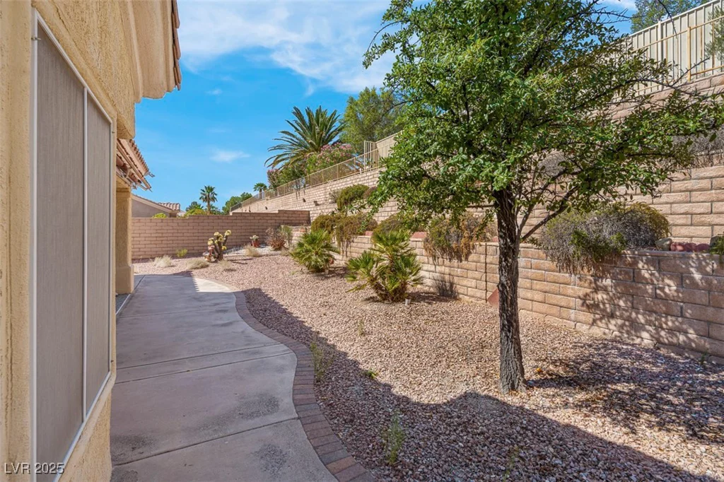 3025 Bonnie Rock, Las Vegas, NV 89134