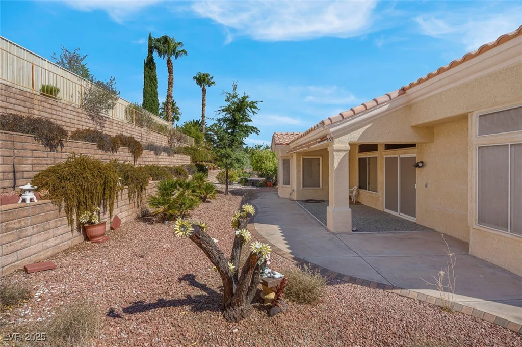3025 Bonnie Rock, Las Vegas, NV 89134