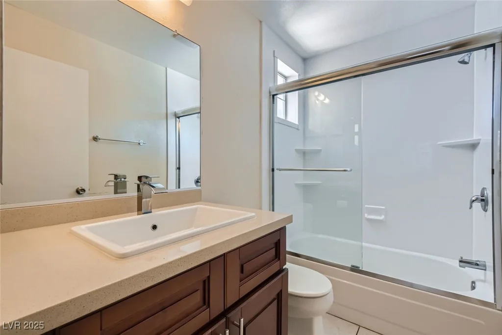 6412 Yarmouth, Las Vegas, NV 89108