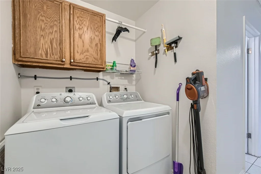 6412 Yarmouth, Las Vegas, NV 89108