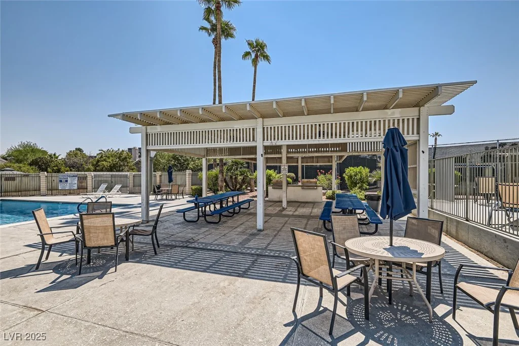 6412 Yarmouth, Las Vegas, NV 89108