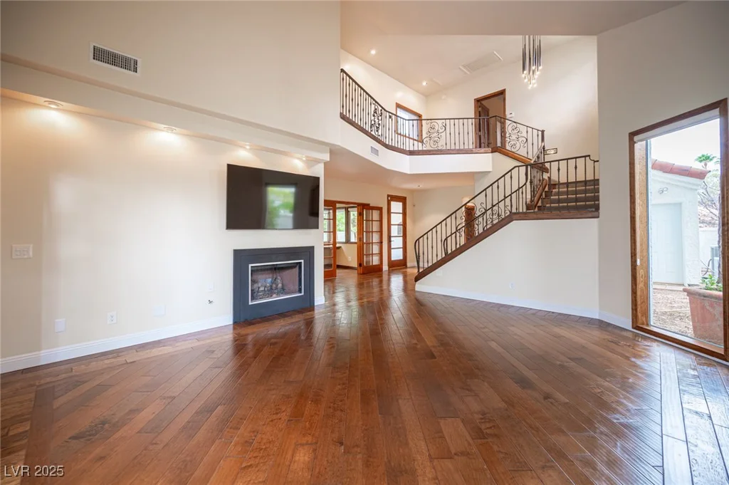 2112 Lookout Point, Las Vegas, NV 89117
