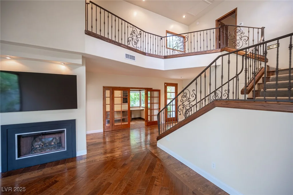 2112 Lookout Point, Las Vegas, NV 89117