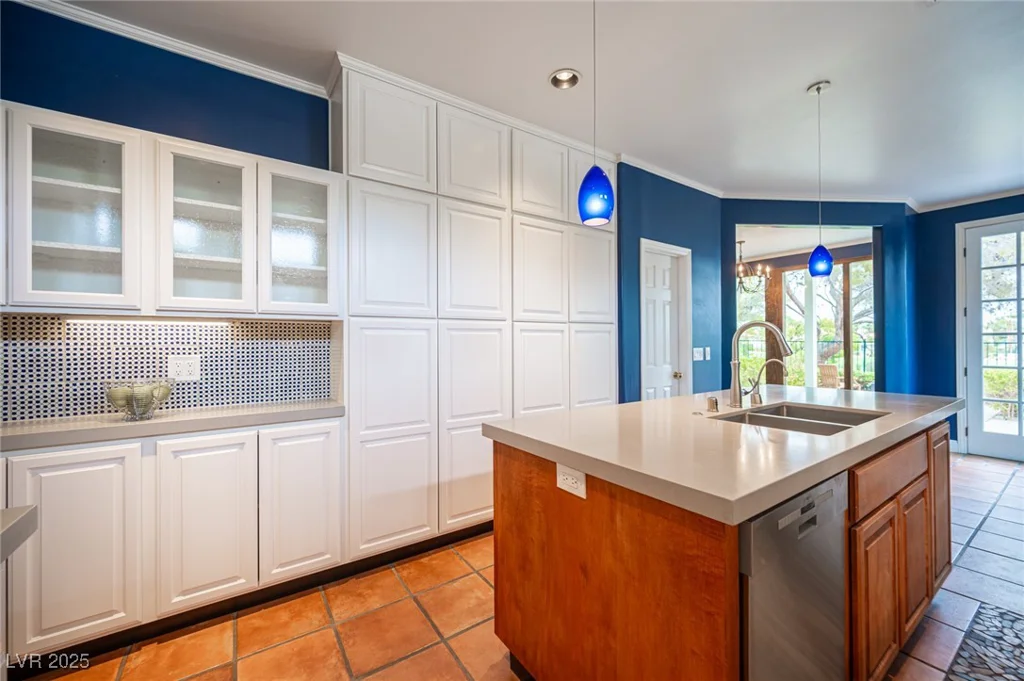 2112 Lookout Point, Las Vegas, NV 89117