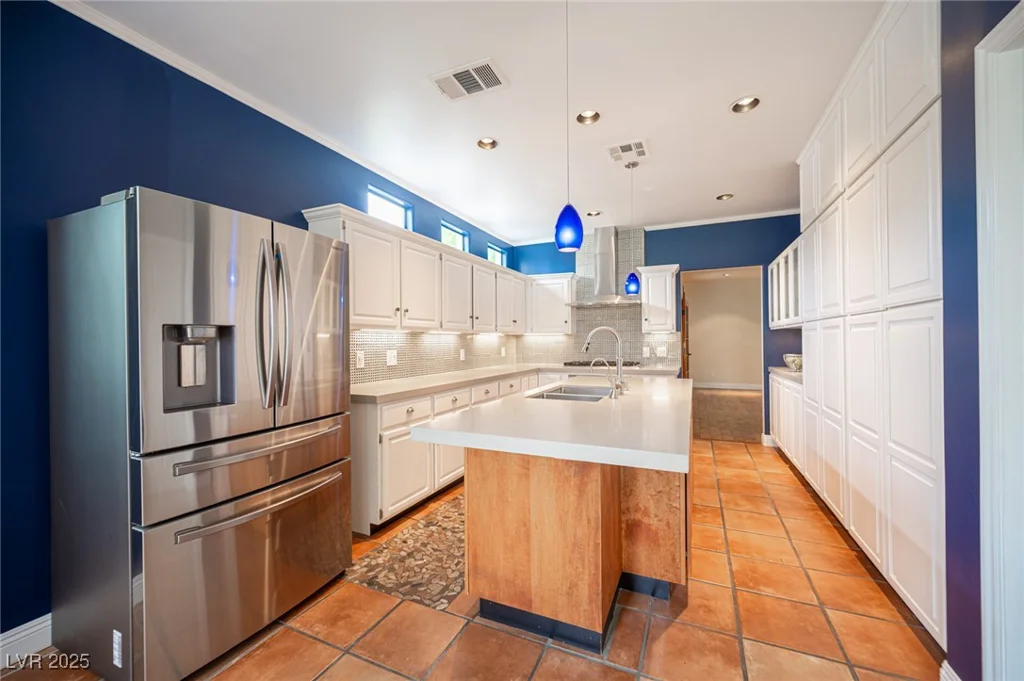 2112 Lookout Point, Las Vegas, NV 89117