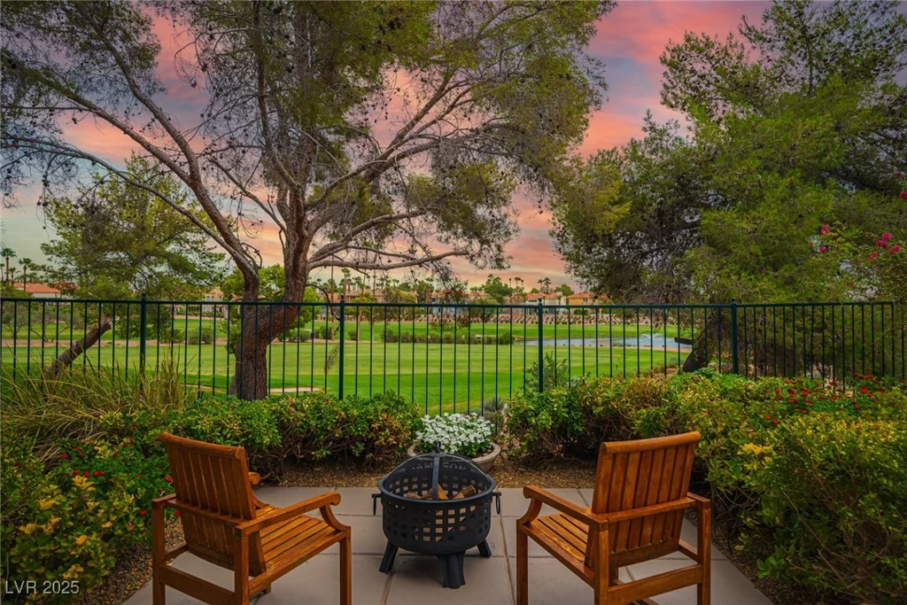 2112 Lookout Point, Las Vegas, NV 89117