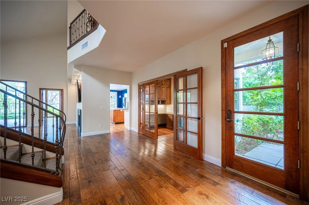 2112 Lookout Point, Las Vegas, NV 89117