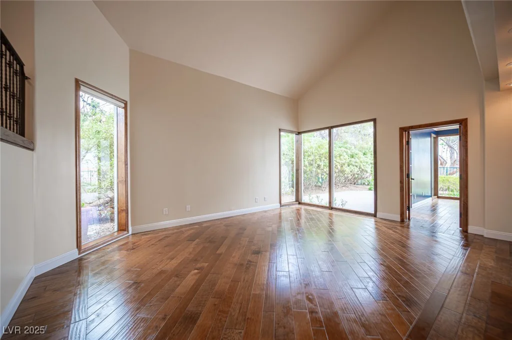 2112 Lookout Point, Las Vegas, NV 89117