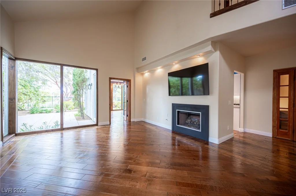 2112 Lookout Point, Las Vegas, NV 89117