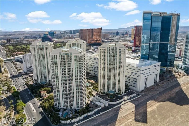 2857 Paradise, Las Vegas, NV 89109