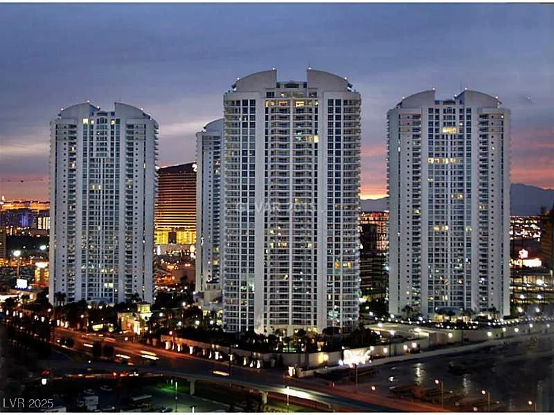 2857 Paradise, Las Vegas, NV 89109