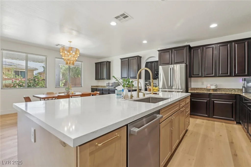 7426 Olmstead, Las Vegas, NV 89166