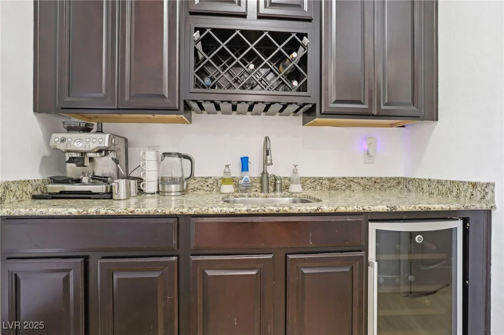 7426 Olmstead, Las Vegas, NV 89166