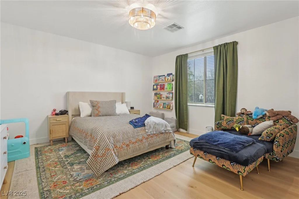 7426 Olmstead, Las Vegas, NV 89166