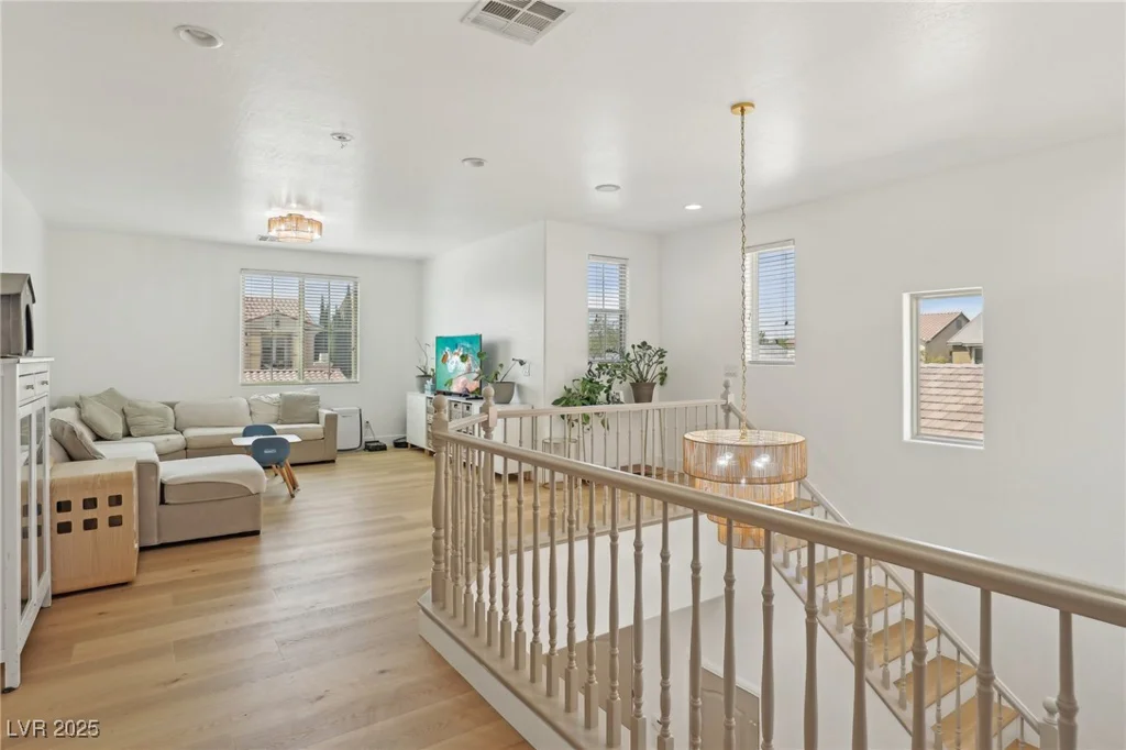 7426 Olmstead, Las Vegas, NV 89166