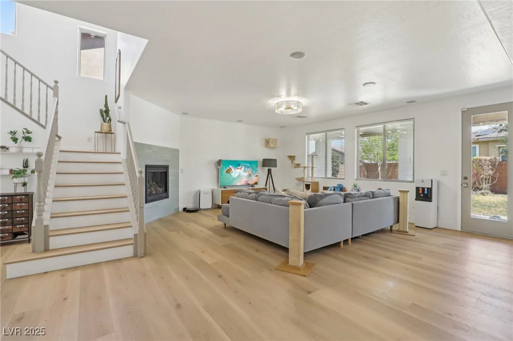7426 Olmstead, Las Vegas, NV 89166