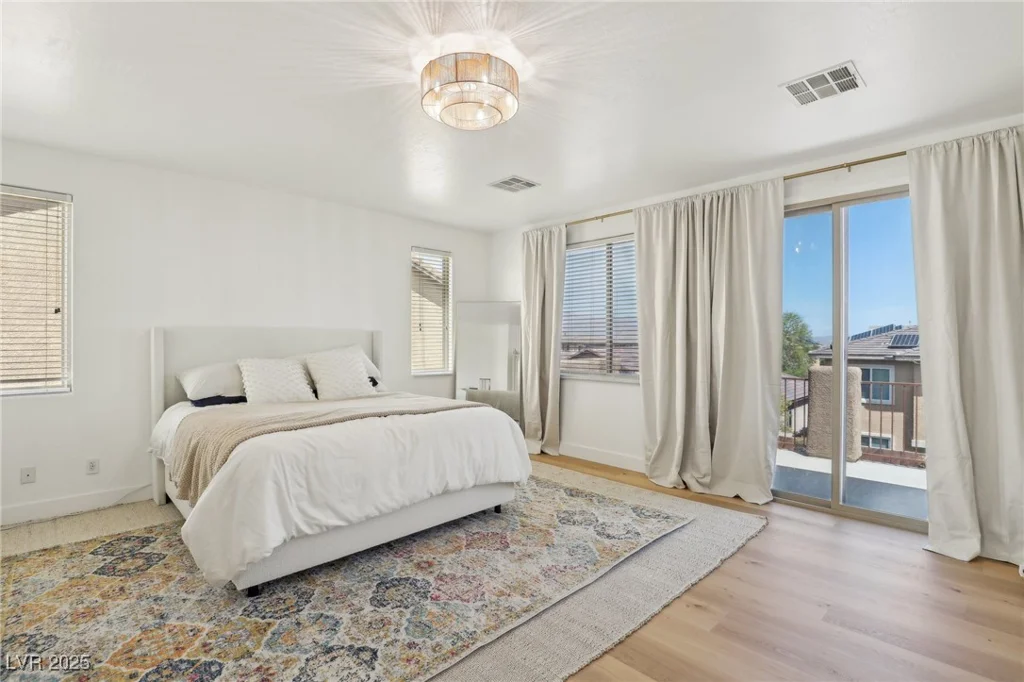 7426 Olmstead, Las Vegas, NV 89166