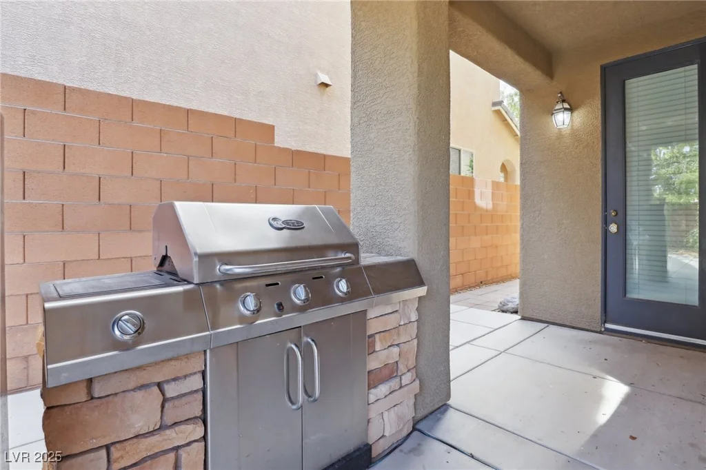 7426 Olmstead, Las Vegas, NV 89166
