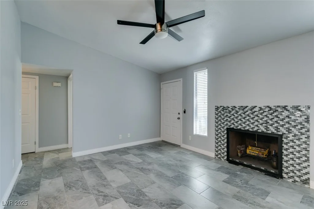1816 Discus, Las Vegas, NV 89108