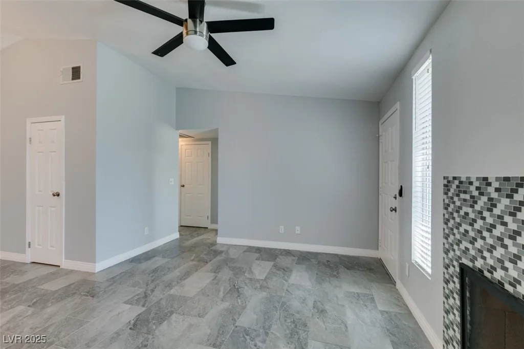1816 Discus, Las Vegas, NV 89108