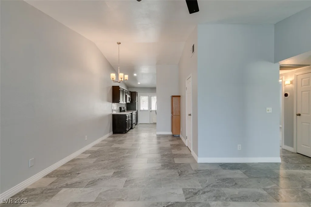 1816 Discus, Las Vegas, NV 89108