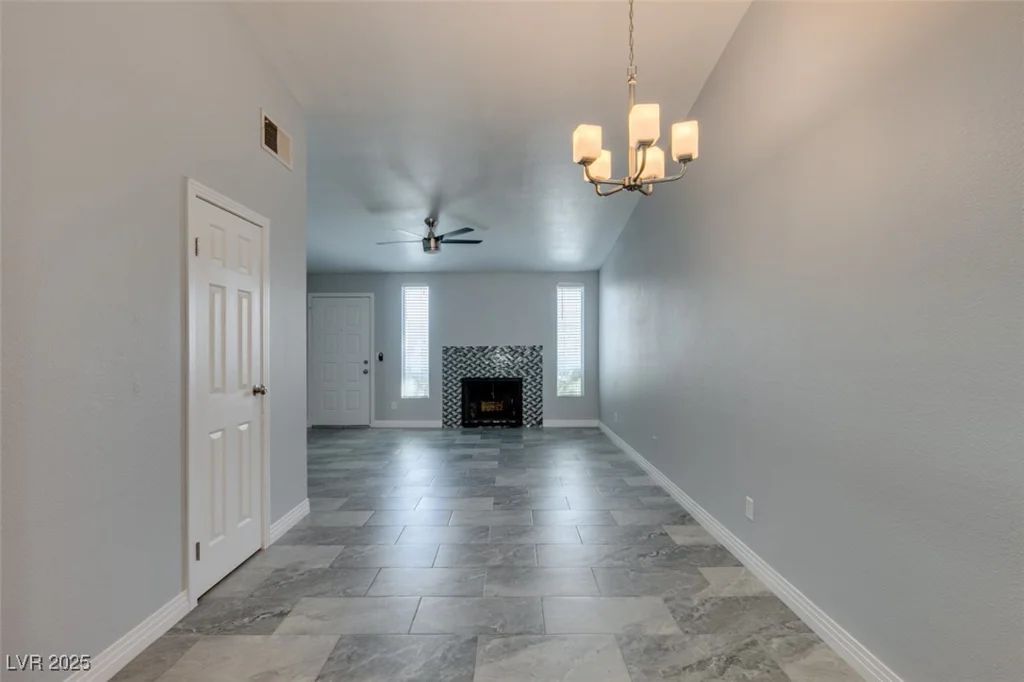 1816 Discus, Las Vegas, NV 89108