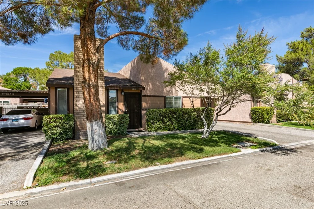 1816 Discus, Las Vegas, NV 89108