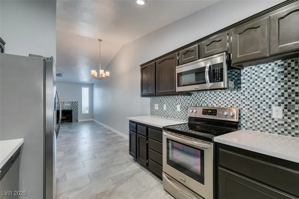 1816 Discus, Las Vegas, NV 89108