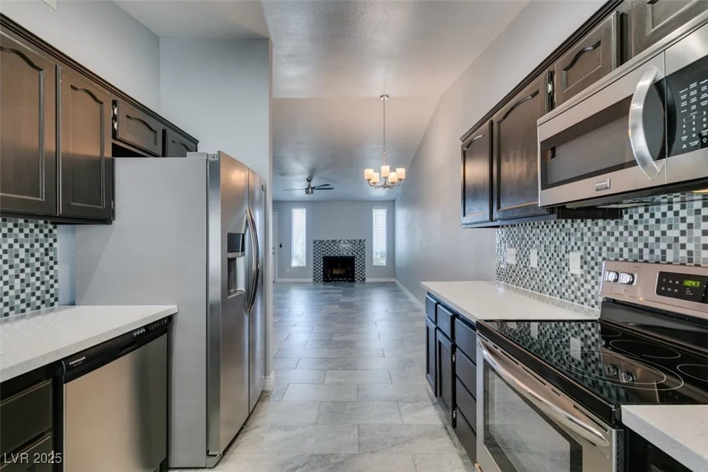 1816 Discus, Las Vegas, NV 89108