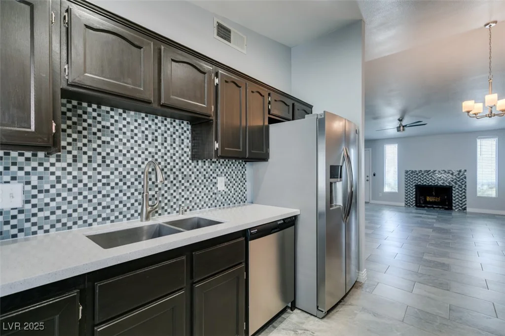 1816 Discus, Las Vegas, NV 89108