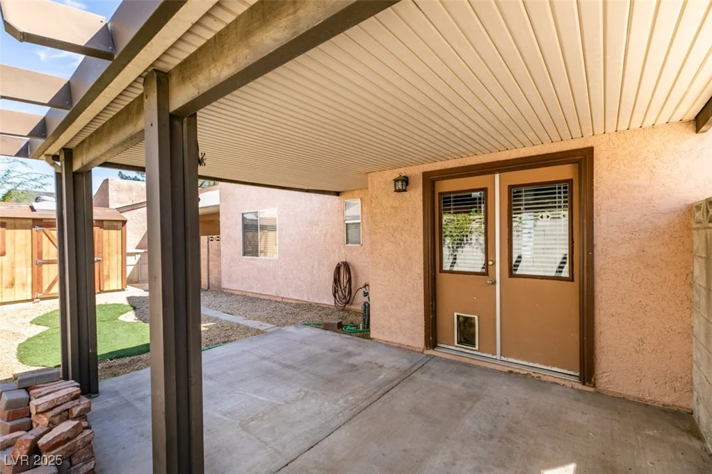 1816 Discus, Las Vegas, NV 89108