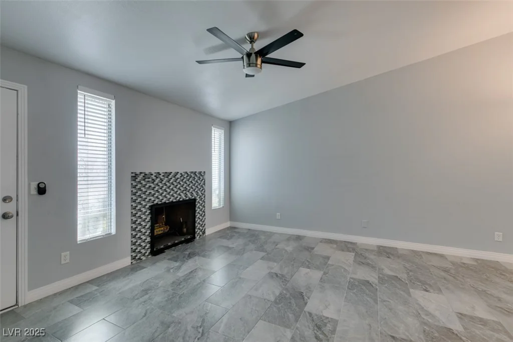 1816 Discus, Las Vegas, NV 89108