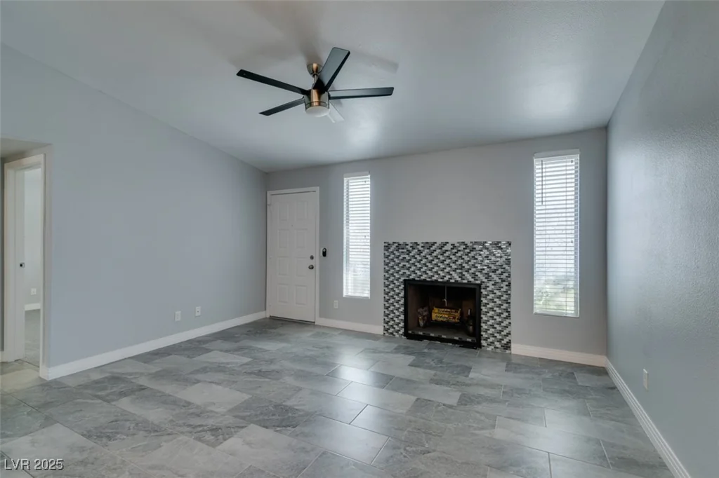 1816 Discus, Las Vegas, NV 89108