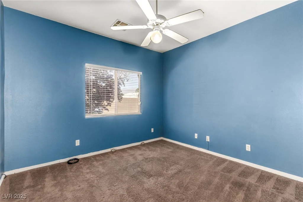 8233 Valley Stream, Las Vegas, NV 89131
