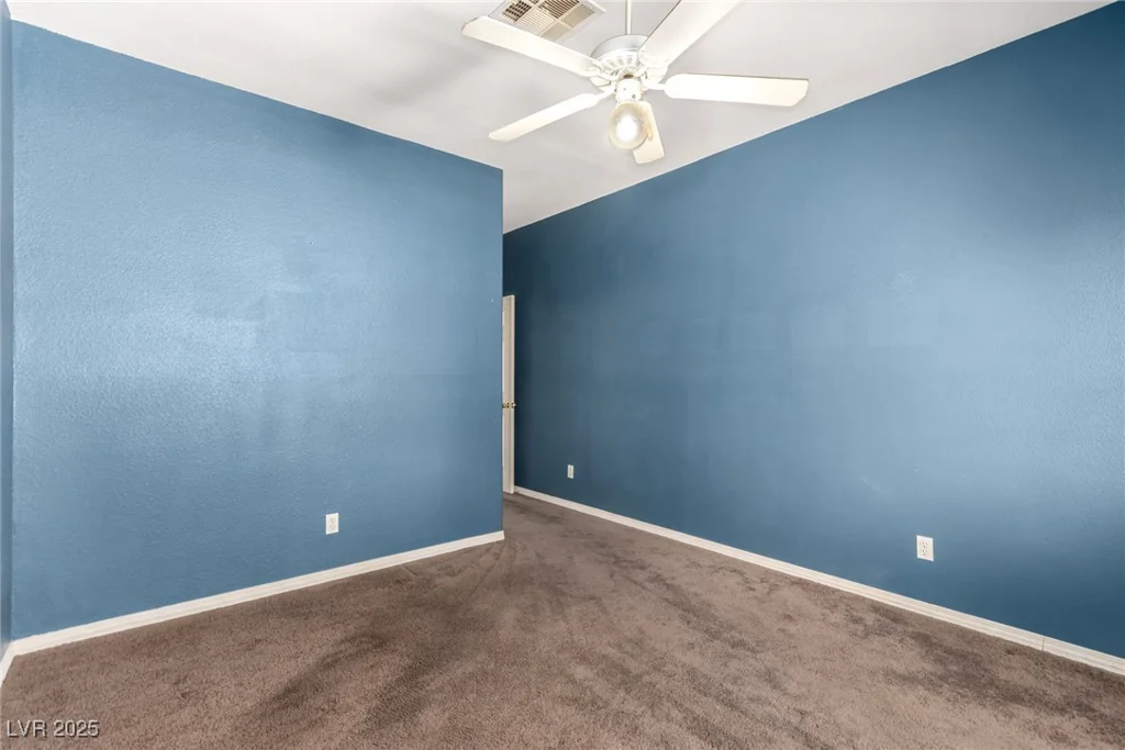 8233 Valley Stream, Las Vegas, NV 89131