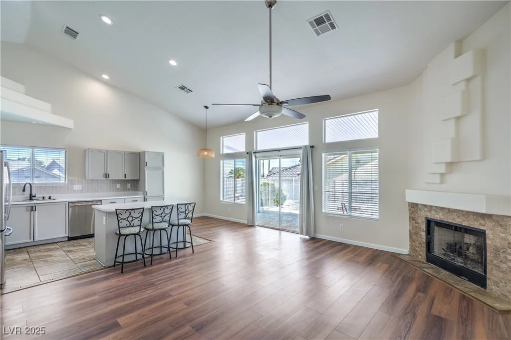 818 Coastal Beach, Henderson, NV 89002