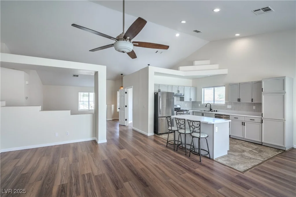 818 Coastal Beach, Henderson, NV 89002