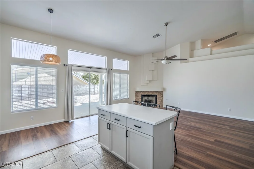 818 Coastal Beach, Henderson, NV 89002
